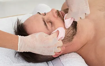servicos/depilacao-masculina-com-cera.webp