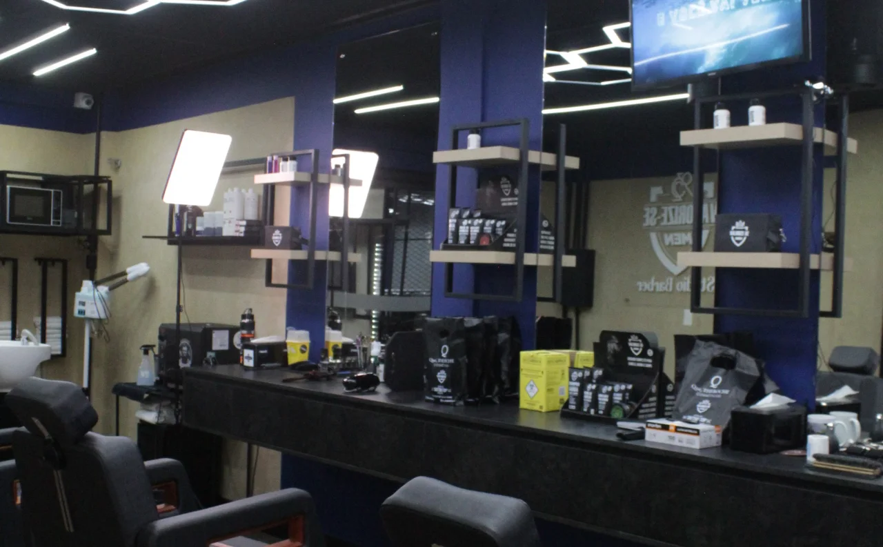 Espaço 932 Services - Barbearia Premium em Curitiba - Corte e Barba Premium | Imagem ilustrativa